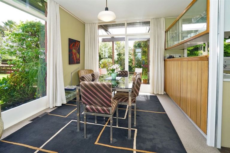 Photo of property in 162 Cambridge Road, Hillcrest, Hamilton, 3216