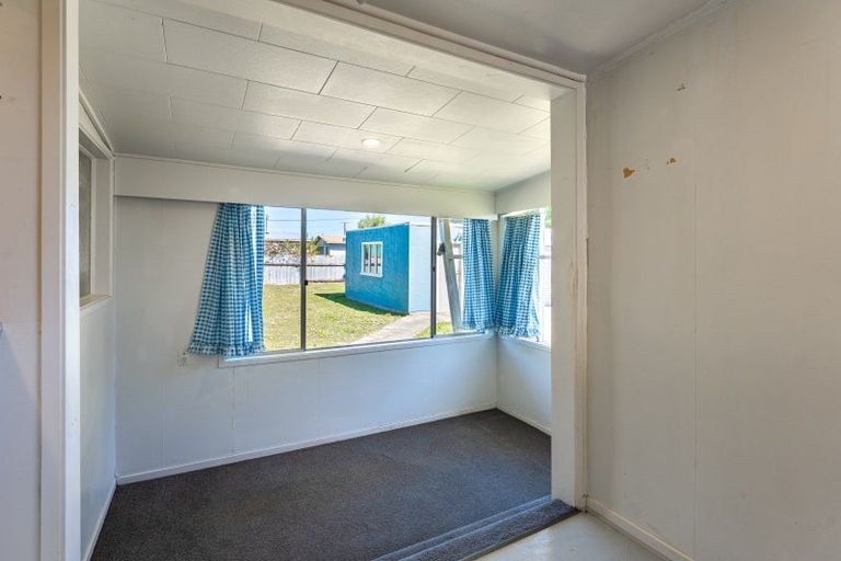 Photo of property in 9 Rangatira Street, Otaki, 5512