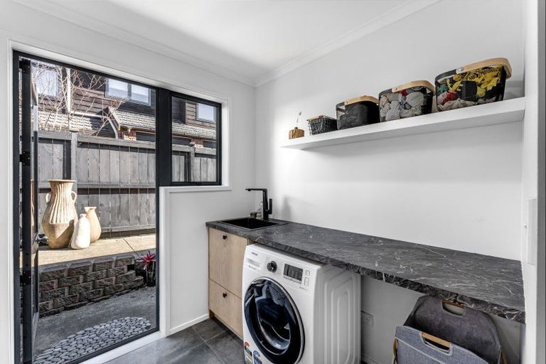 Photo of property in 16a Valley Road, Browns Bay, Auckland, 0630