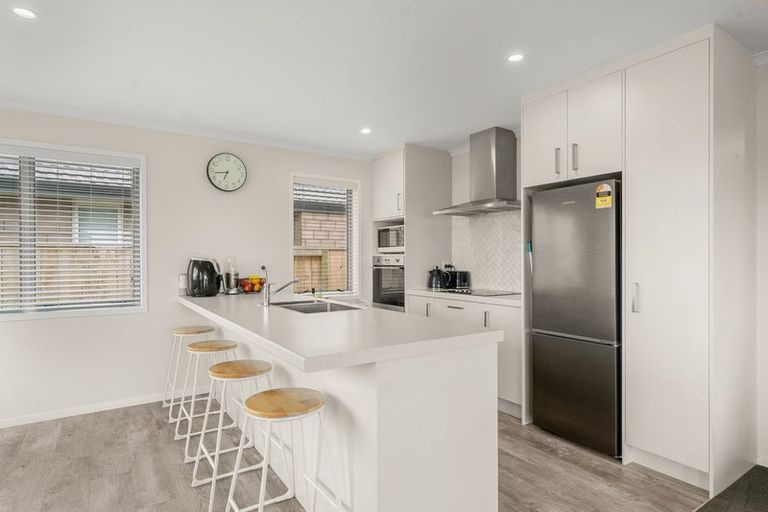 Photo of property in 1 Te Wharo Drive, Papamoa, 3118