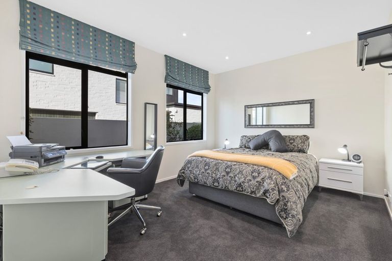 Photo of property in 7 Frieston Road, Milford, Auckland, 0620