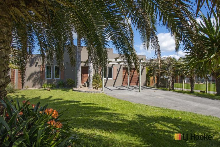 Photo of property in 71 Athenree Road, Athenree, Waihi Beach, 3177
