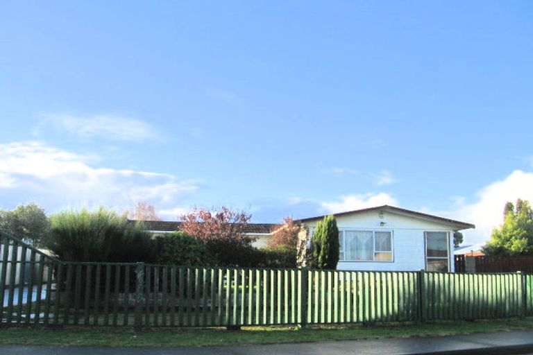 Photo of property in 9 Raleigh Place, Flaxmere, Hastings, 4120