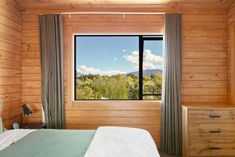 Photo of property in 3d Mcdonnell Road, Arrowtown, 9302