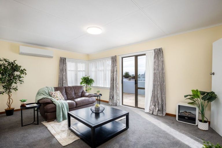 Photo of property in 57 Mould Street, Waitara, 4320
