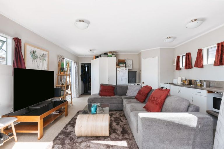 Photo of property in 590 Maunganui Road, Mount Maunganui, 3116