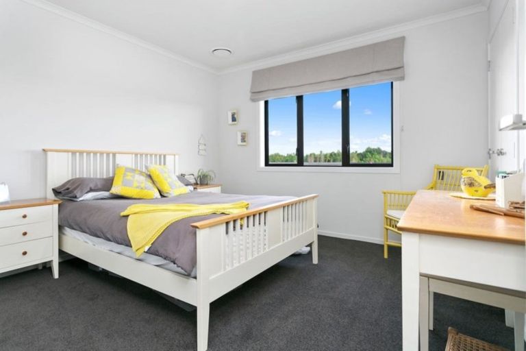 Photo of property in 11 Mike Smith Drive, Cambridge, 3434