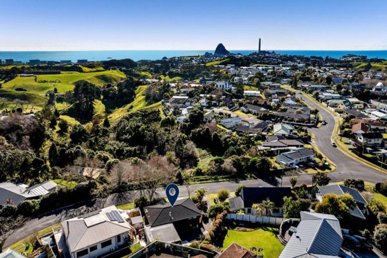 Photo of property in 7 Kipling Drive, Whalers Gate, New Plymouth, 4310