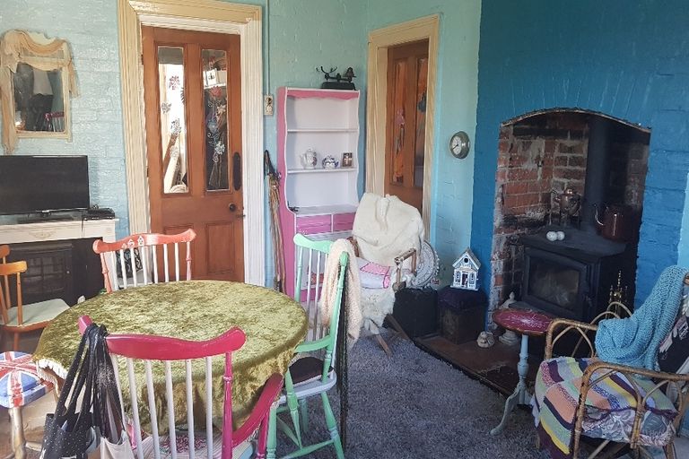 Photo of property in 14 Exeter Street, Waimate, 7924