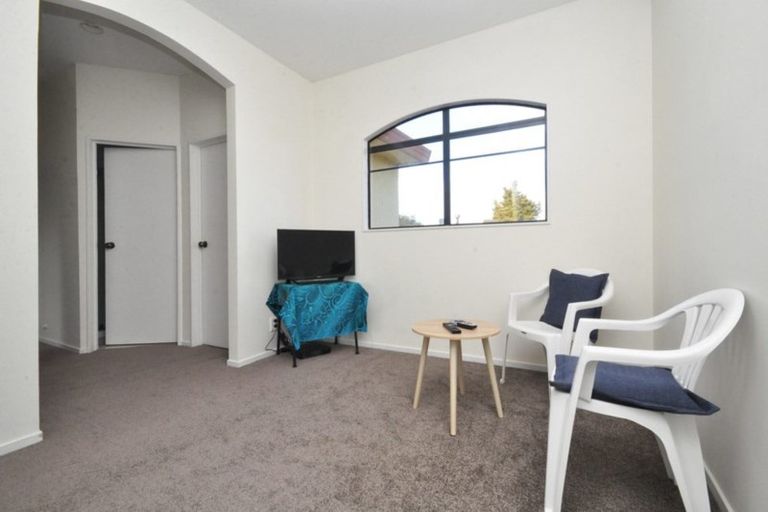 Photo of property in 2/194 Shirley Road, Papatoetoe, Auckland, 2025