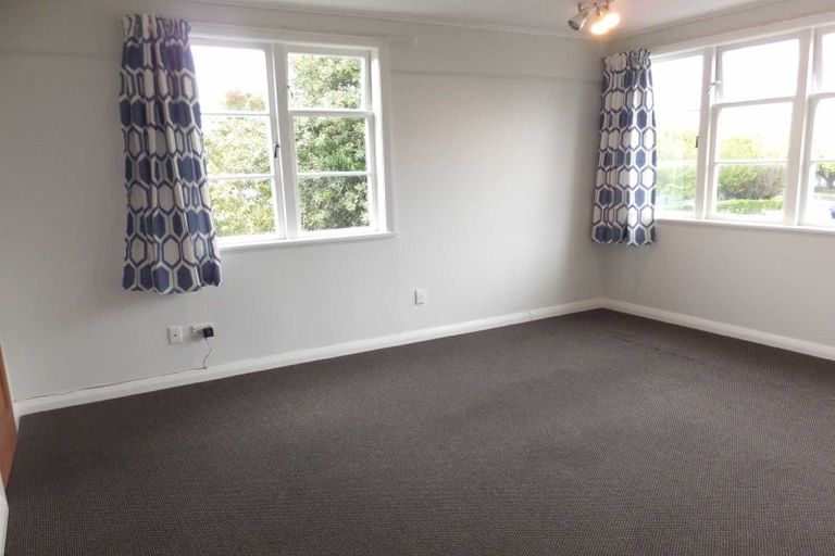 Photo of property in 30 Tika Street, Riccarton, Christchurch, 8041