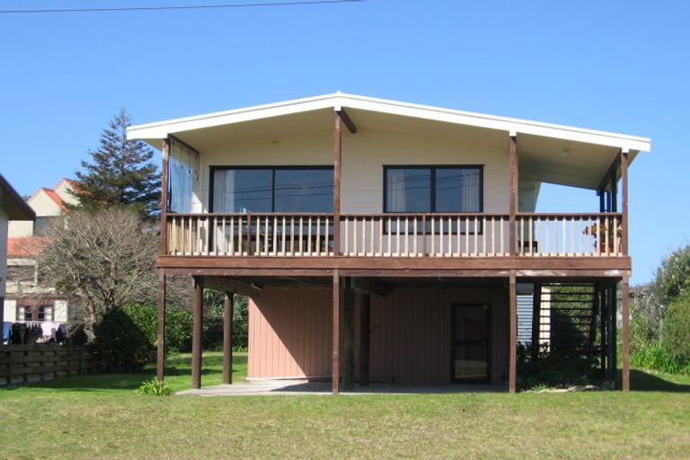 Photo of property in 190 Captain Cook Road, Cooks Beach, Whitianga, 3591