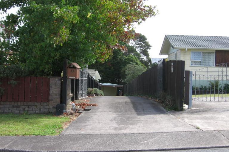 Photo of property in 13 Pankhurst Place, Sunnyvale, Auckland, 0612