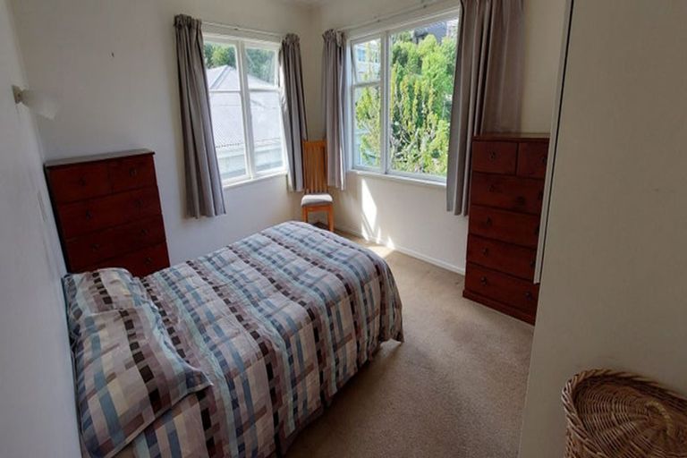 Photo of property in 38 Northland Road, Northland, Wellington, 6012