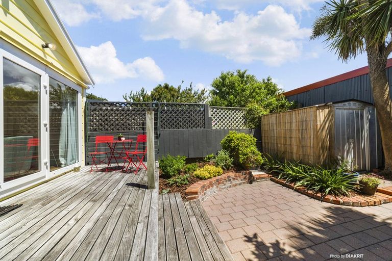 Photo of property in 39 Normanby Street, Newtown, Wellington, 6021