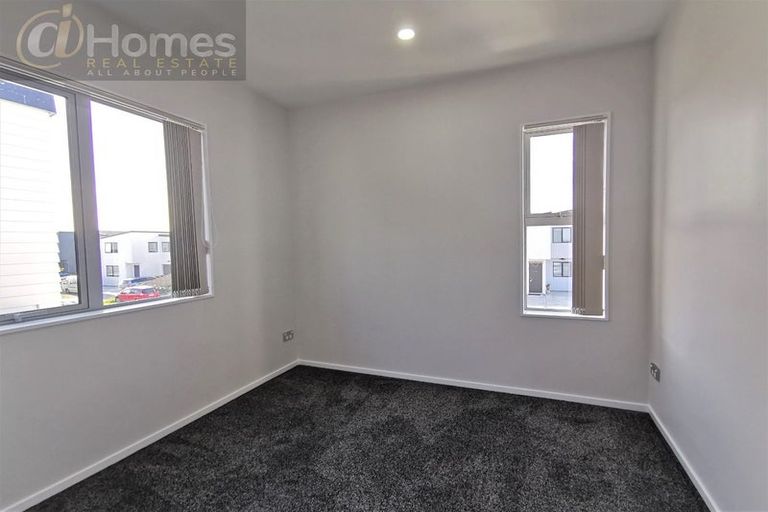 Photo of property in 24 Tumu Road, Papakura, 2110