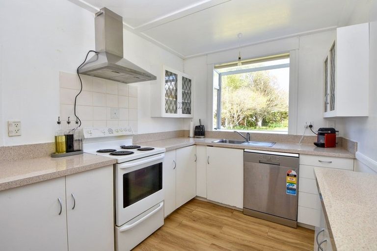 Photo of property in 71 Stanly Street, Eketahuna, 4900