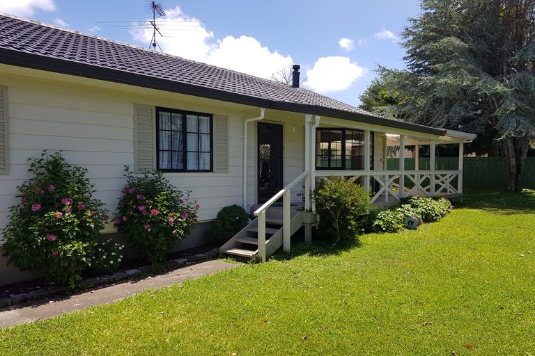 Photo of property in 17 Sunningdale Street, Wattle Downs, Auckland, 2103
