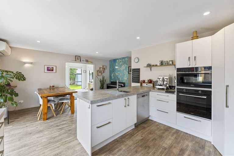 Photo of property in 8 Glendermid Close, Sawyers Bay, Port Chalmers, 9023