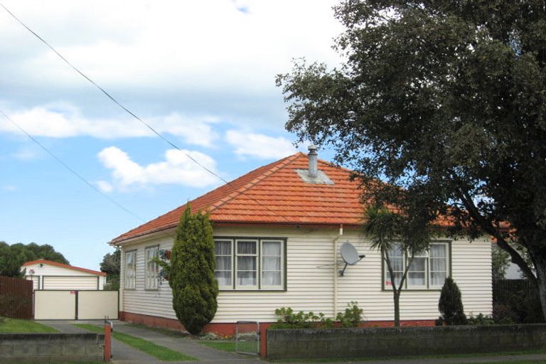 Photo of property in 25 Swiss Avenue, Gonville, Whanganui, 4501