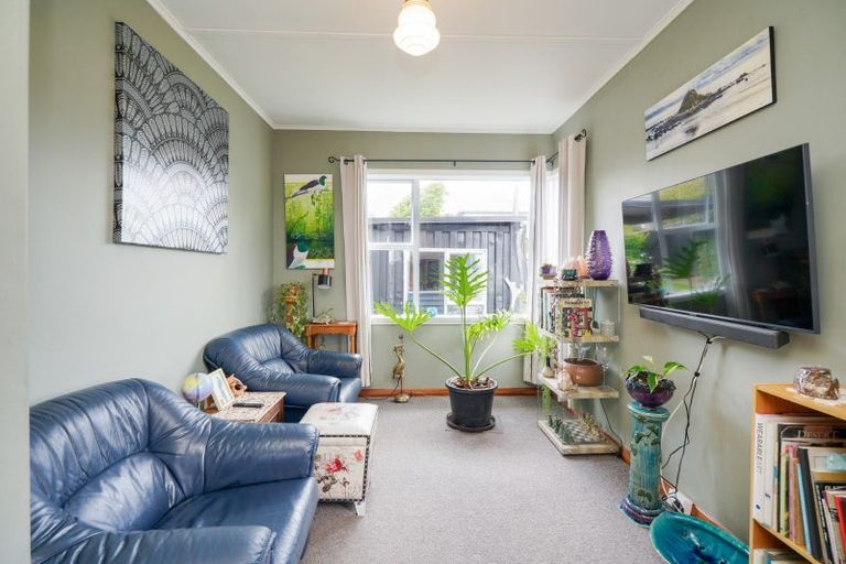 Photo of property in 23 Osborne Street, Riverton/aparima, Riverton, 9822