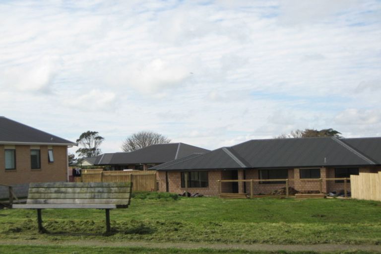 Photo of property in 6 Elizabeth Grove, Stratford, 4332