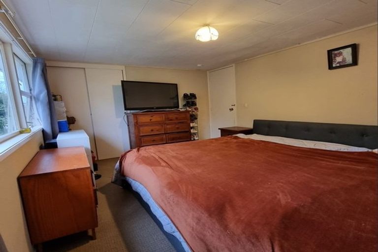 Photo of property in 18 Dunraven Place, Torbay, Auckland, 0630