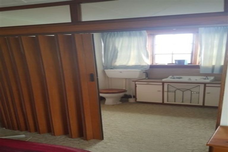 Photo of property in 17 Rhodes Street, Waimate, 7924