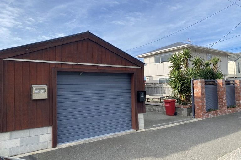 Photo of property in 191 Queens Drive, Lyall Bay, Wellington, 6022