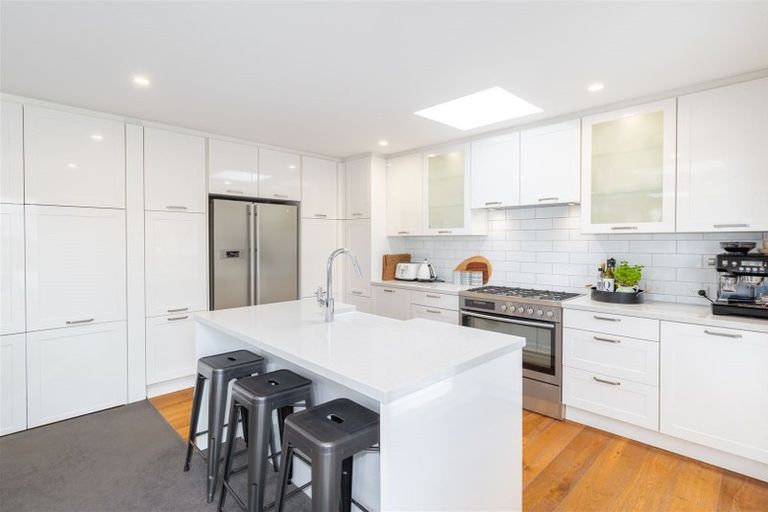 Photo of property in 77 Rutland Street, St Albans, Christchurch, 8014