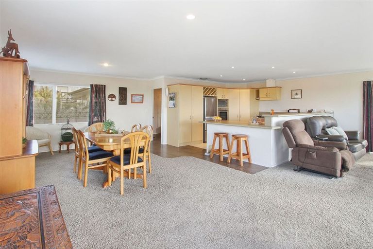 Photo of property in 46 Torkar Road, Clarks Beach, 2122