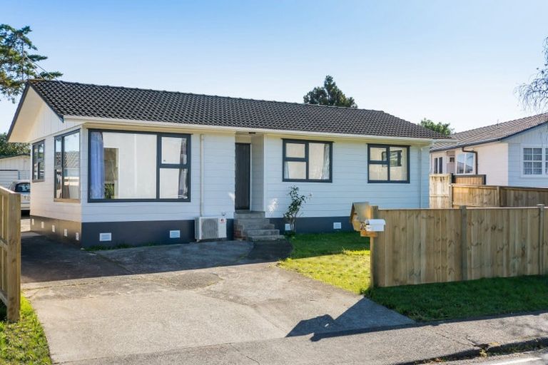 Photo of property in 156 Sunnynook Road, Sunnynook, Auckland, 0620