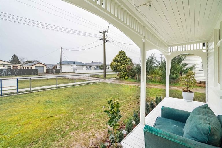 Photo of property in 64 Turner Street, Edendale, 9825