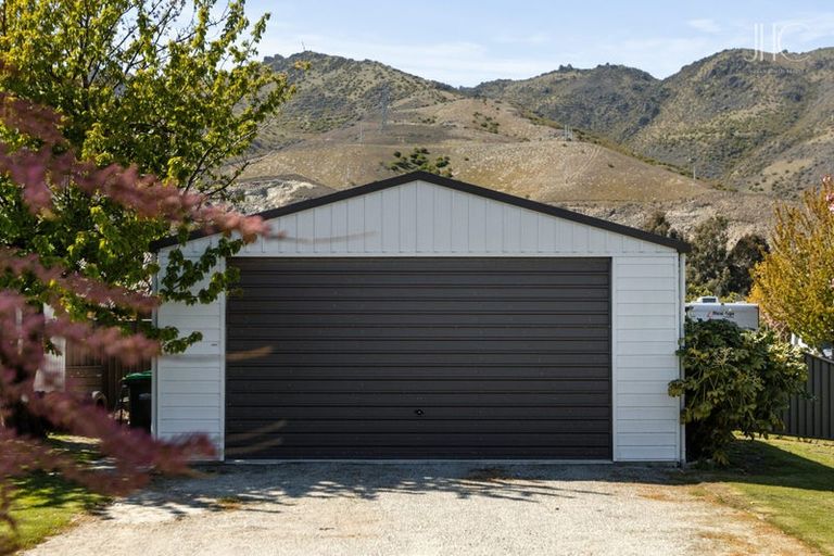 Photo of property in 8 Sunhaven Cove, Cromwell, 9310