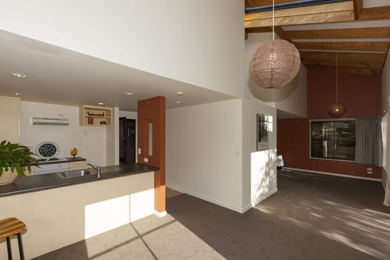 Photo of property in 59 Renown Road, Raumati South, Paraparaumu, 5032