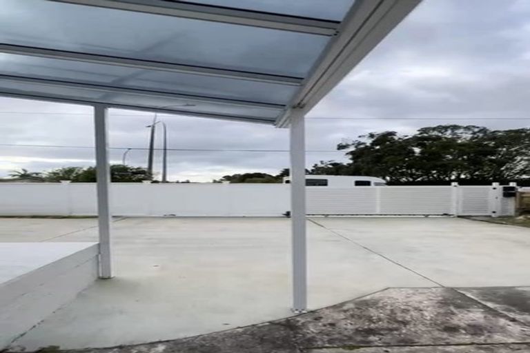 Photo of property in 26 Waimana Avenue, Northcote Point, Auckland, 0627