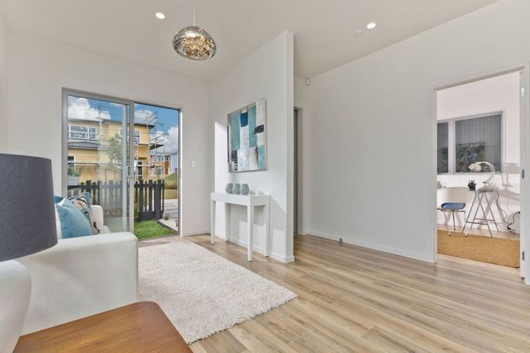 Photo of property in 2 Blackbird Lane, Hobsonville, Auckland, 0616