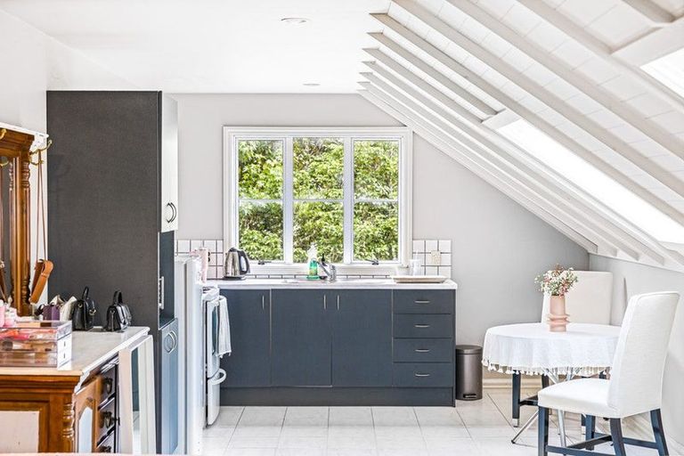 Photo of property in 233 Paremoremo Road, Lucas Heights, Auckland, 0632