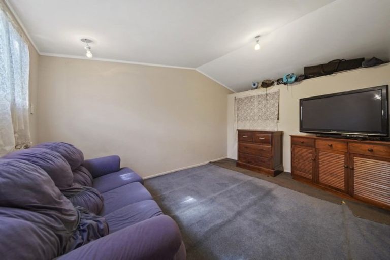 Photo of property in 34 Reelick Avenue, Pakuranga Heights, Auckland, 2010