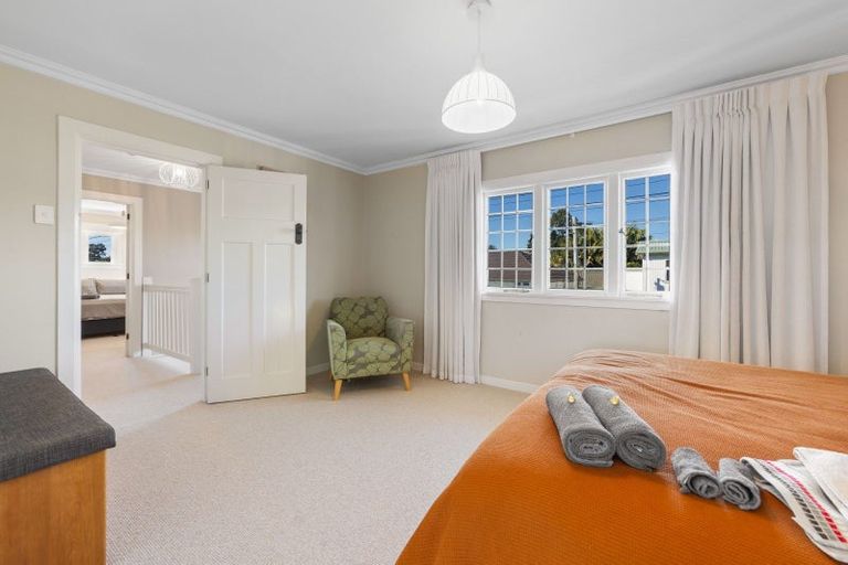 Photo of property in 26 Baring Terrace, Strandon, New Plymouth, 4312