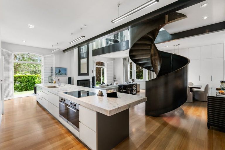 Photo of property in 19 Birdwood Crescent, Parnell, Auckland, 1052