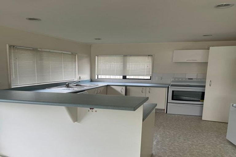 Photo of property in 104 Cortina Avenue, Johnsonville, Wellington, 6037