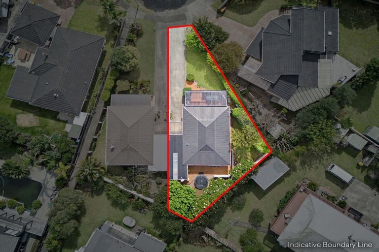 Photo of property in 1/15 Claresholm Place, Mangere Bridge, Auckland, 2022