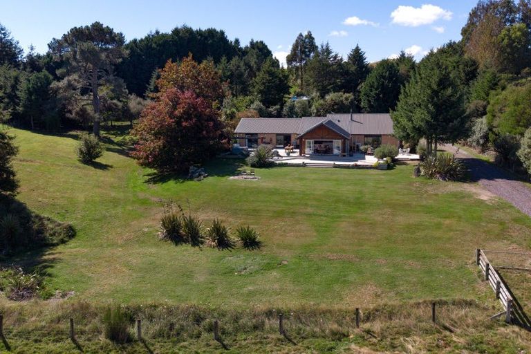 Photo of property in 34 Hepina Heights, Kinloch, Taupo, 3377