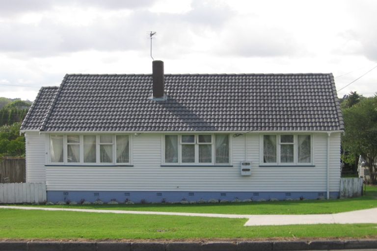 Photo of property in 4 Links Road, New Lynn, Auckland, 0600