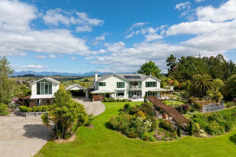 Photo of property in 113 Weka Road, Tasman, Upper Moutere, 7175