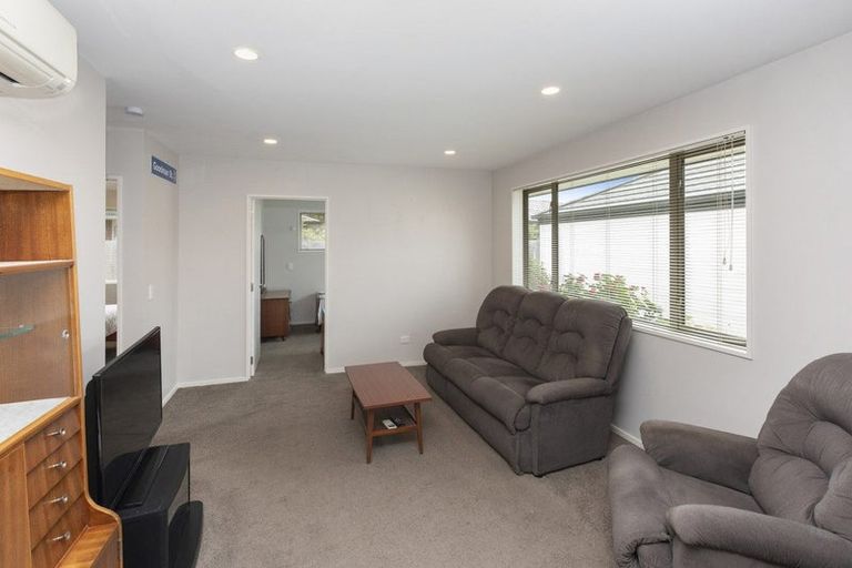 Photo of property in 2/67 Marshland Road, Shirley, Christchurch, 8061