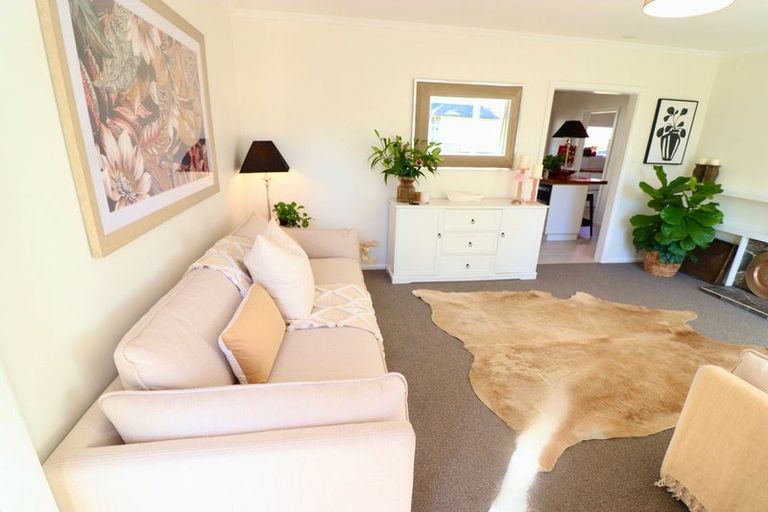 Photo of property in 2/10 Bretts Road, St Albans, Christchurch, 8052