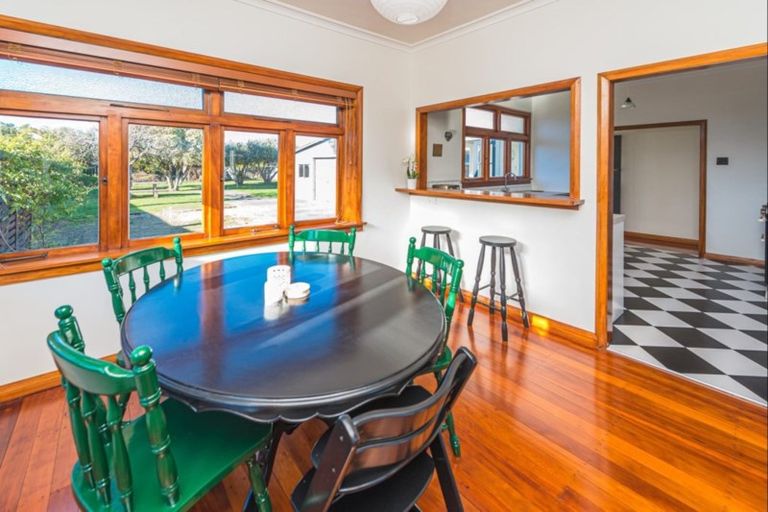 Photo of property in 155 Anzac Parade, Whanganui East, Whanganui, 4500