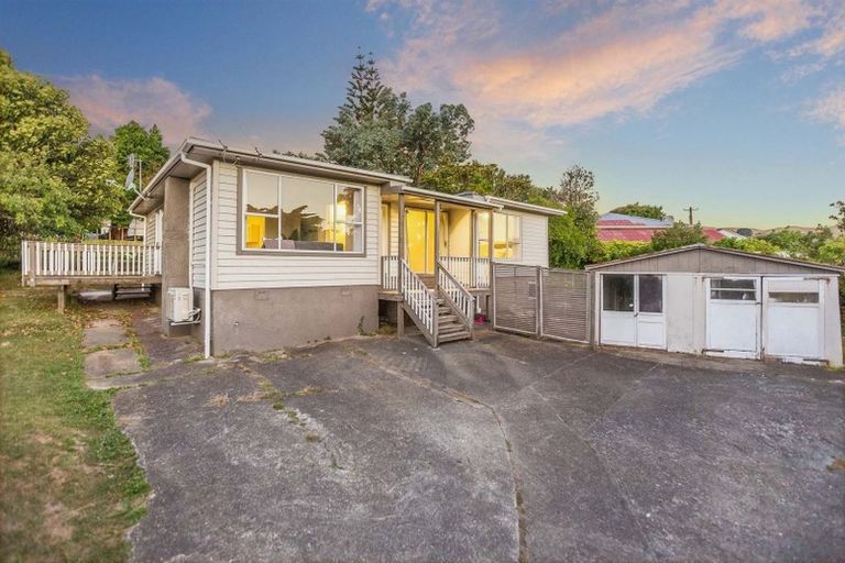 Photo of property in 84 Castor Crescent, Cannons Creek, Porirua, 5024